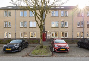J.M. den Uylstraat 25