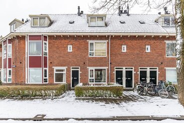 Amalia van Solmsstraat 44