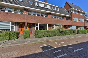 J.A. Feithstraat 12